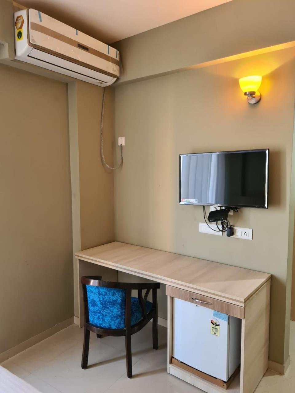 Dubey Homestay - 500 Meter From Temple Vrindāvan Eksteriør billede